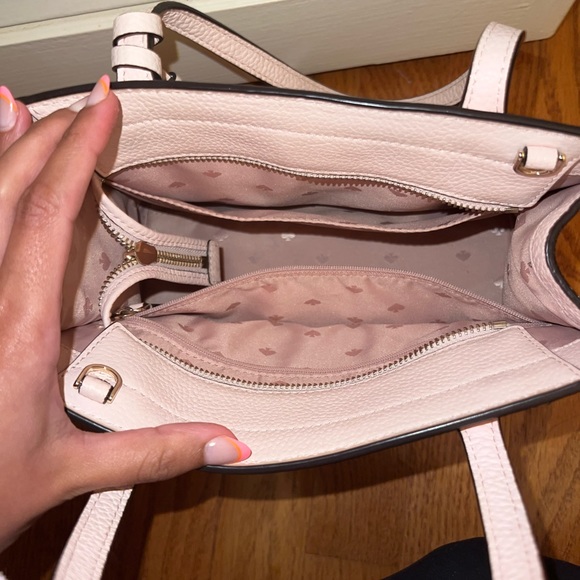 Kate Spade Medium cross body tote - Picture 3 of 4